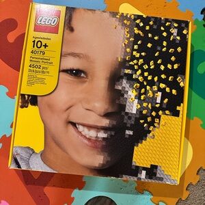LEGO Personalized Mosaic Portrait Kit - Yellow and Black